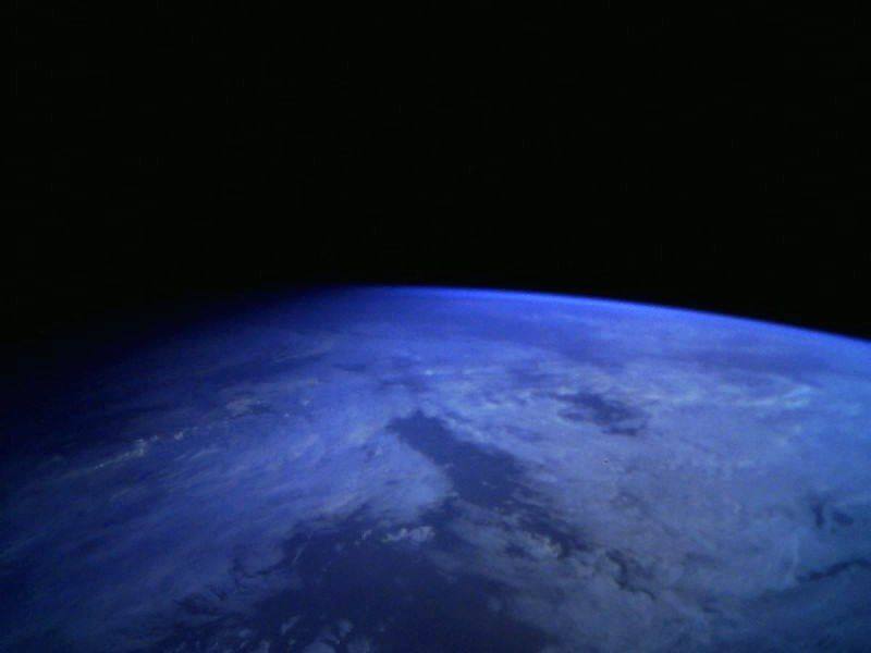 Транслирует и показывает RTU MIREA1 📡В предстоящие выходные спутник Российского технологического университета МИРЭА поделится видами Земли и космоса.00