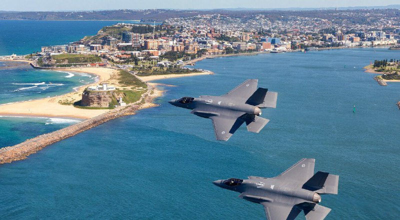 100 лет Королевским ВВС Австралии, в эфире VK100AF ,VK100AF с 1 марта по 31 августа 2021 года, который будет использоваться командой радиолюбителей на разных диапазонах по всей Австралии VI100AF с 1 марта 2021 года по 29 мая 2021 года будет использоваться радиолюбителями, которые являются действующими или опытными военнослужащими, а некоторые виды деятельности могут осуществляться с военных баз! QSL Direct $2 Via M0URX