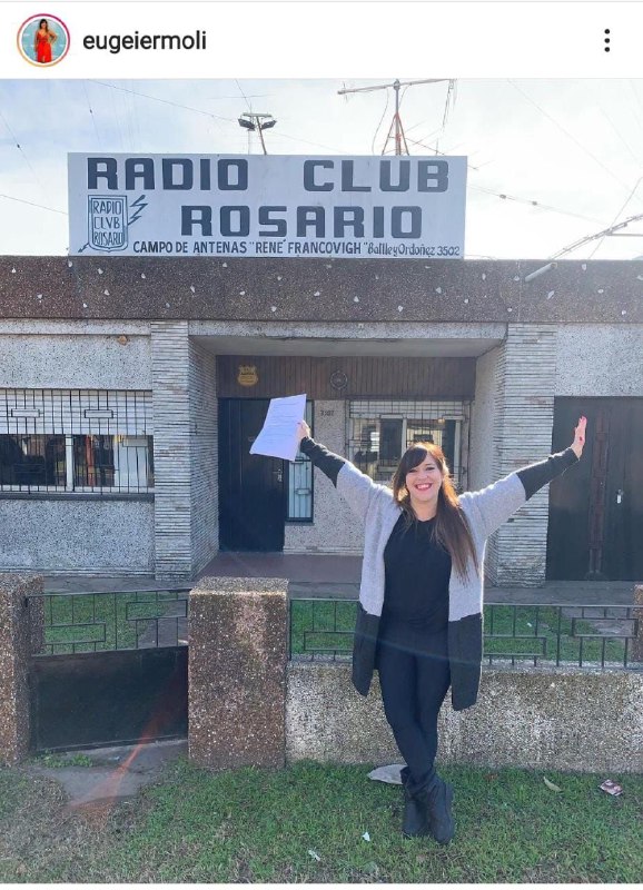 Foto de Alexandr ZhavoronkovДевушка из Аргентины, получила радиолюбительскую лицензию в честь умершего отца (LU1FA). Очень хочется, чтобы она продолжила увлечение своего папы. Получая от этого увлекательного занятия удовольствие и пользу.  Мне, тоже хочется, что бы, когда мой маленький сын подрос, он увлекся радио. Иначе куда деть  ̶в̶е̶с̶ь̶ ̶х̶л̶а̶м̶ ̶, все сокровища, которые скопились еще от моего отца с начала 60-х?!😂Но к чему, я это все сейчас? Радуйте своих близких, когда они еще живы. Всем здоровья, долголетия и всех благ! 73!