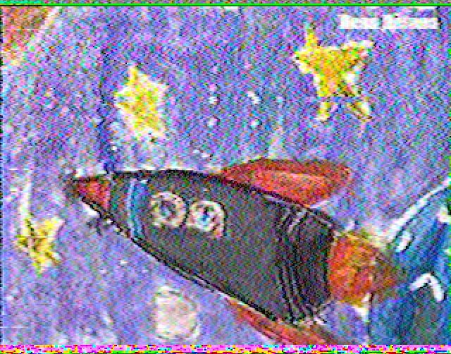 Наши рисунки передали из космоса!😍Максим Самойлов, 6 лет, пока еще не учится в школе! Он нарисовал Луну и звезды! Недавно мы с ним наблюдали месяц в бинокль, и ему очень понравилось. 