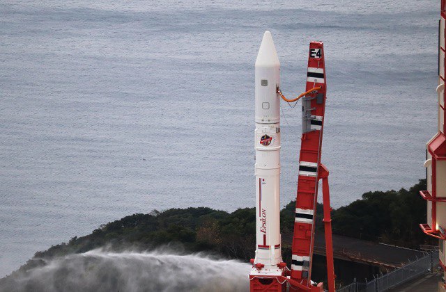 В это воскресенье 7 ноября 2021 года, состоится третья попытка запуска космических аппаратов - «RAISE-2», «ASTERISC», «ARICA», «DRUMS», «Hibari», «KOSEN-1», «NANODRAGON», «TeikyoSat-4», «Z-Sat», на РН «EPSILON» с Японского Космического центра «Утиноура».Как говорится - «Бог - троицу любит». Вот и посмотрим. Из всего многообразия запускаемых космических аппаратов интерес для р/л представляют