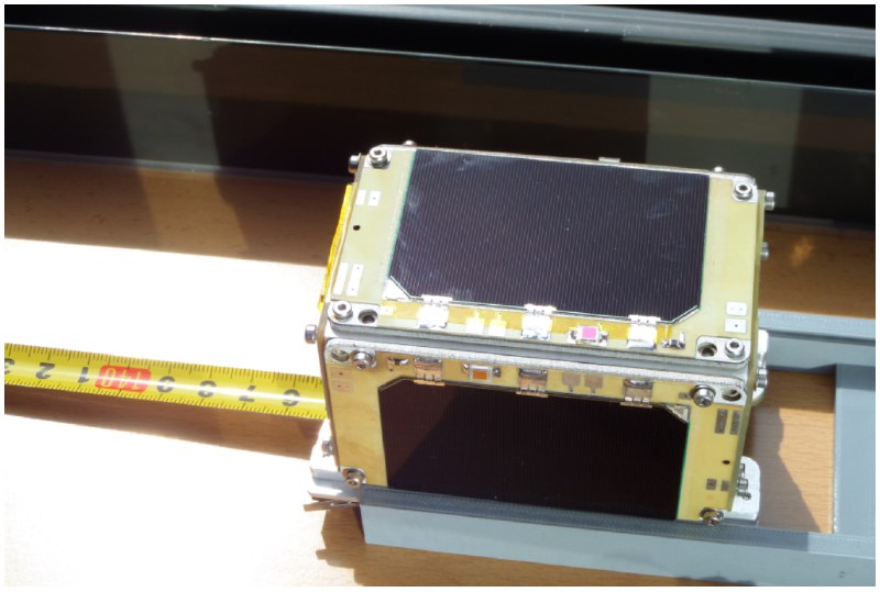 Кроме привлекательного спутника “Veronica”, запущенного 11 ноября в рамках миссии Transporter-9, на орбите, имеются еще несколько спутников из того же запуска, представляющие интерес для радиолюбителей. Один из них, испанский спутник HADES-D, внешне очень похож на URESAT-1, они оба имеют формат PocketQubes 1.5P, но отмечено, что HADES-D более продвинут. На нем использованы качественные солнечные батареи и вычислительные мощности БВМ получше, (надеюсь, что и система развертывания антенн, тоже). Полезная нагрузка HADES-D, включает в себя FM-транспондер голосовой связи, с возможностью ретранслировать сообщения в формате FSK .  Передача телеметрии - FSK (настраиваемая от 50 до 2400 бит/с), CW и голосовой маяк в FM. Частоты