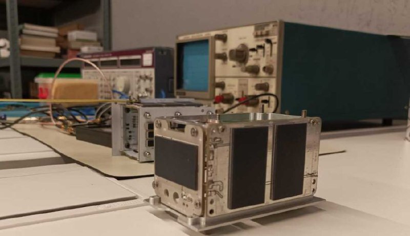 URESAT-1 (HADES-B) -  спутник формата PocketQube 1,5 P. Проект спонсируемый AMSAT-EA. Предоставит радиолюбителям возможности FM транспондера и передачи сообщений AX.25/APRS 300/1200 бит/с.  Ожидается, и периодическая трансляция изображений SSTV, с камеры спутника.  Модуль SSTV также имеет изображения, заранее записаные в ПЗУ, но для трансляции  они будут выбираться случайным образом. Заявляется, что аппаратные и программные подсистемы URESAT являются усовершенствованными версиями предыдущей спутниковой миссии AMSAT-EA «HADES» получивший позже обозначение SO-114, запущенный 3 января 2022 года в рамках миссии SpaceX Transporter-3. Тогда SO-114 и его компаньон SO-115, не смогли развернуть антенны. Надеюсь выводы были сделаны и в этот раз все получится. Запуск запланирован так же, на октябрь 2022 года, компанией SpaceX. Вот такой богатый на спутниковые события, обещает быть октябрь. Ждем-с.Доп. информация на страничке проекта и ресурсе R4UAB #URESAT #HADES #AMSATEA