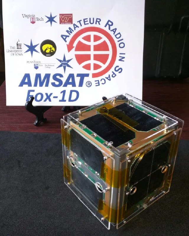3 февраля, Fox-1D (AO-92) сгорел в плотных слоях атмосферы Земли.🛰 АО-92 был выведен на орбиту 12 января 2018 года. Представлял из себя кубсат, форматом 1U, имел на борту FM транспондер и был довольно популярным у радиолюбителей, несмотря на проблему с никель-кадмиевым АКБ, которая проявила себя в 2021 году. С того момента транспондер работал только при освещении спутника солнцем. Да и то, по наблюдениям не особо хорошо. С этого момента я спутник уже не трогал.  На борту спутника, располагалась и экспериментальная камера. Снимки сделанные Fox-1D (AO-92)  можно посмотреть тут.#AMSAT #AO92 #FOX1D